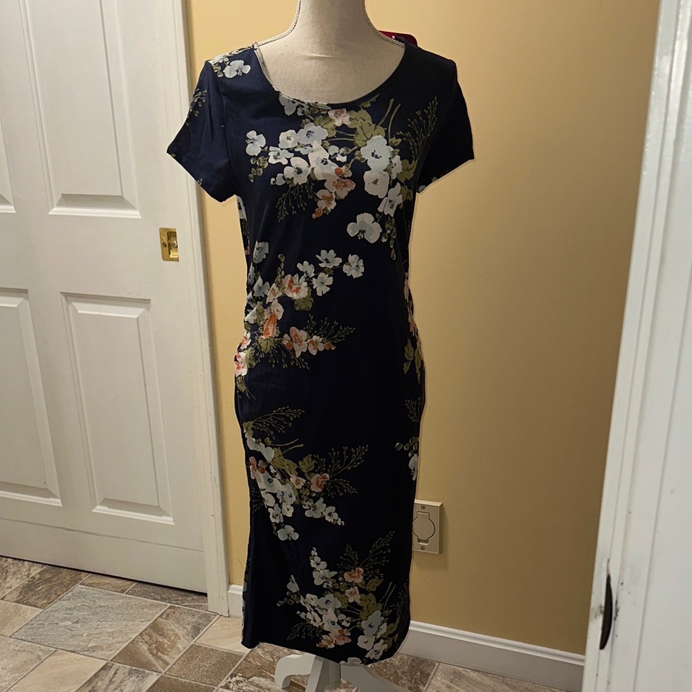 Isabel Maternity by Ingrid & Isabel Navy Floral Midi Dress
